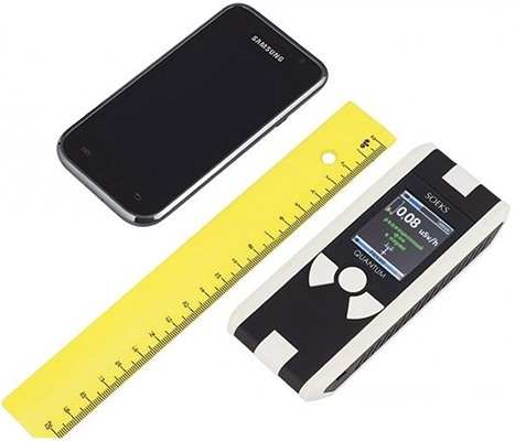 По размерам дозиметр меньше смартфона